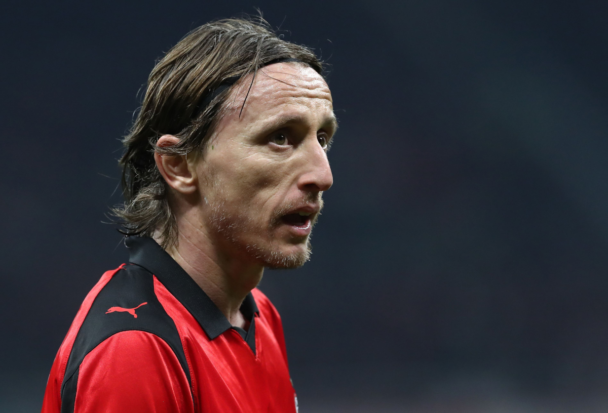 Luka Modric undergoes surgery after facial fracture