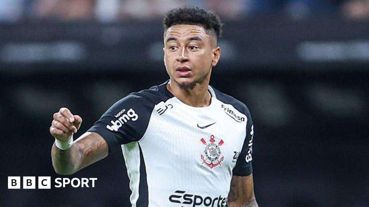 Lingard on life at Corinthians and facing Neymar
